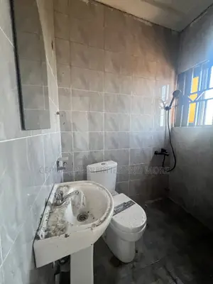 2bdrm Apartment in Kwabenya for rent