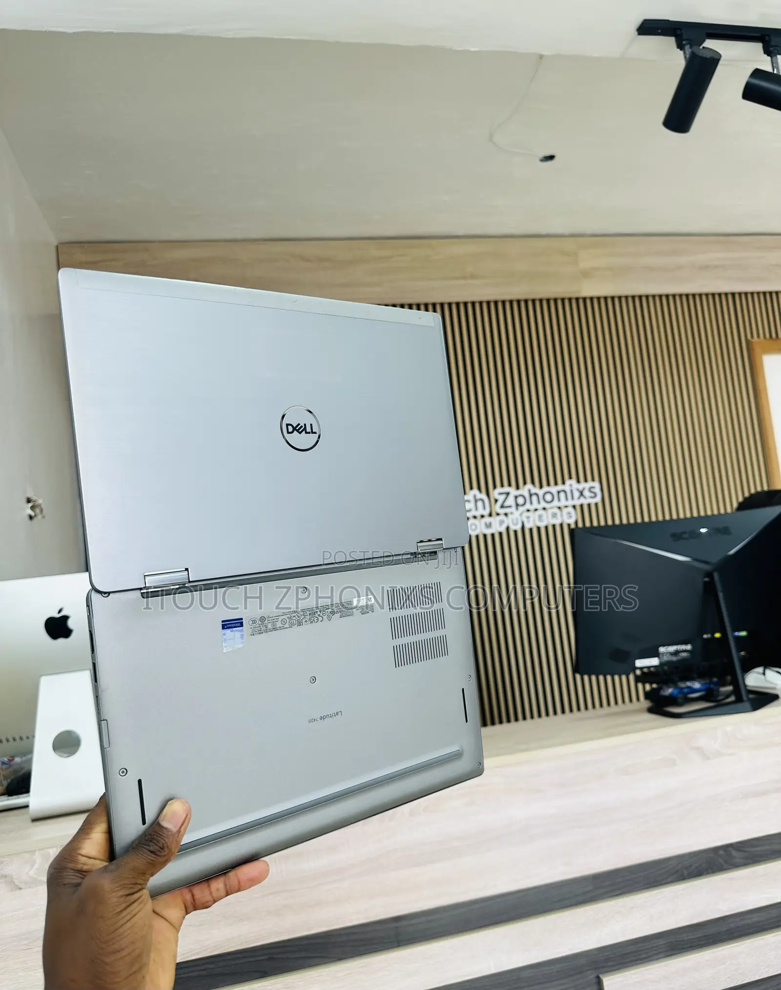 Laptop Dell Latitude 7420 16GB Intel Core i7 SSD 256GB