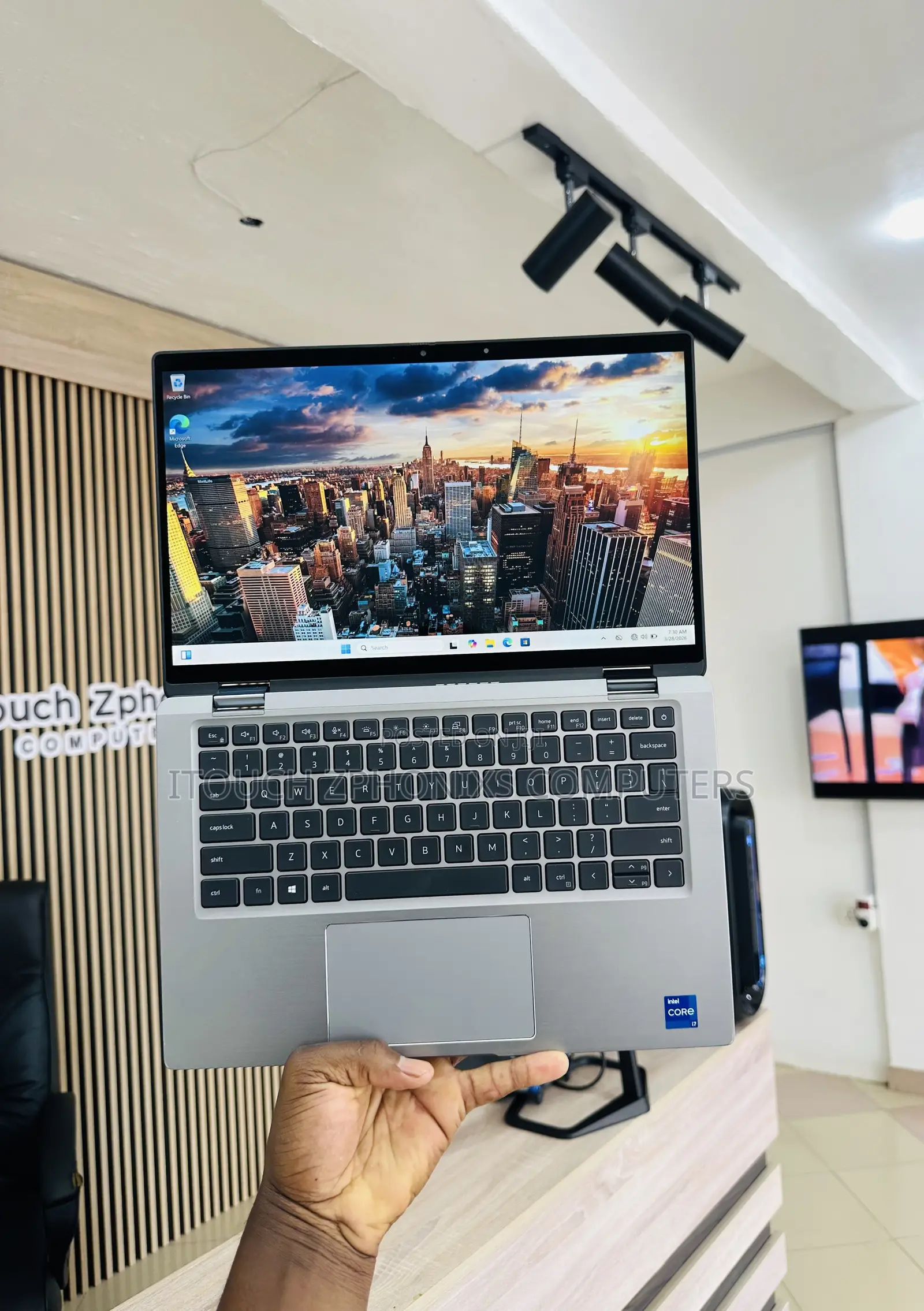 Laptop Dell Latitude 7420 16GB Intel Core i7 SSD 256GB