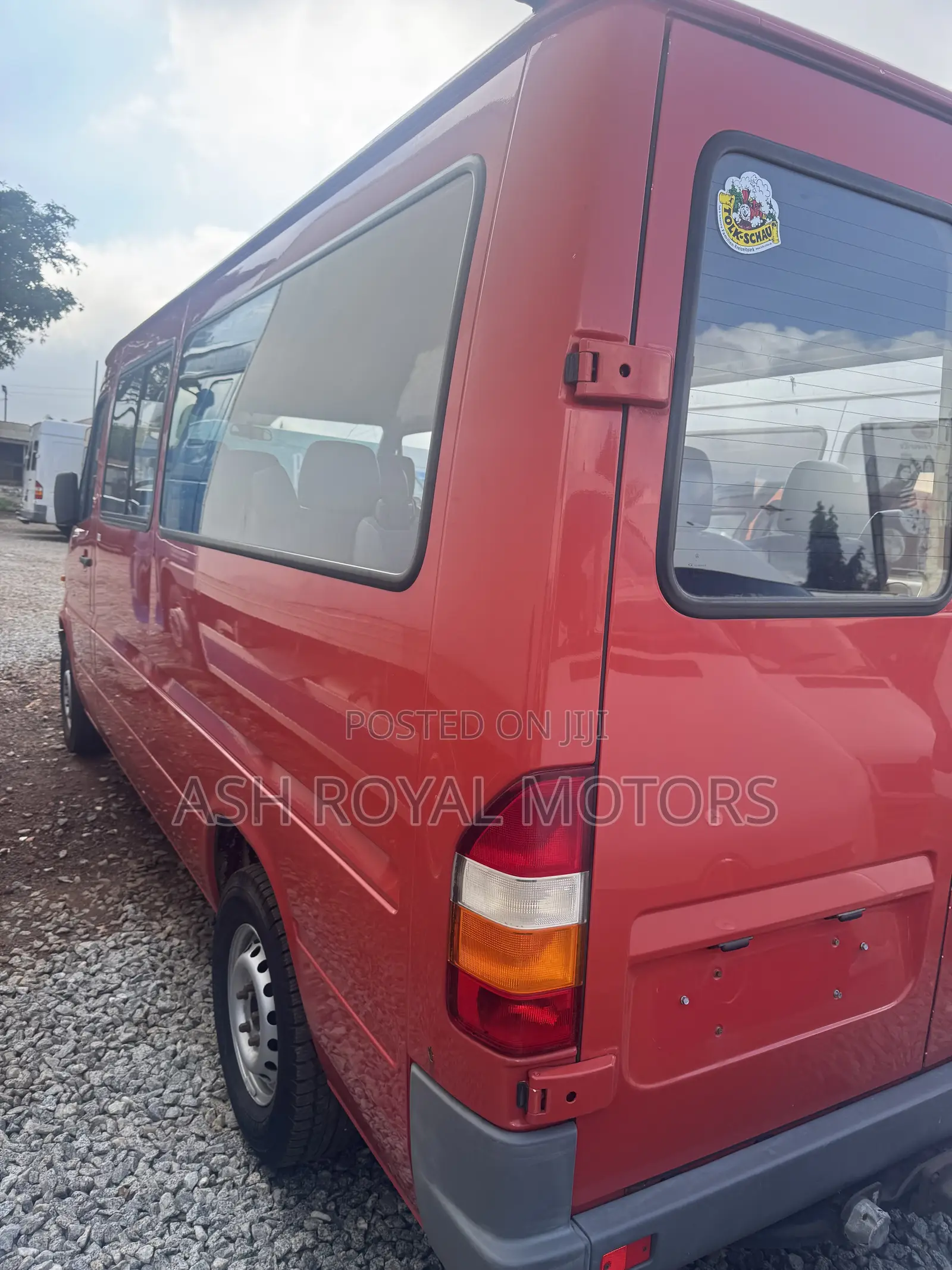 Mercedes-Benz Sprinter 1998 Red