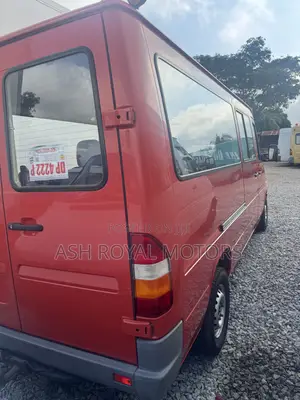 Mercedes-Benz Sprinter 1998 Red