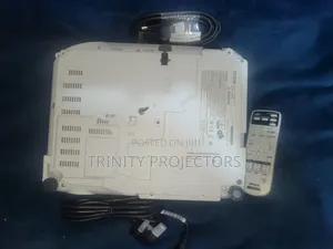 Epson EB-X05