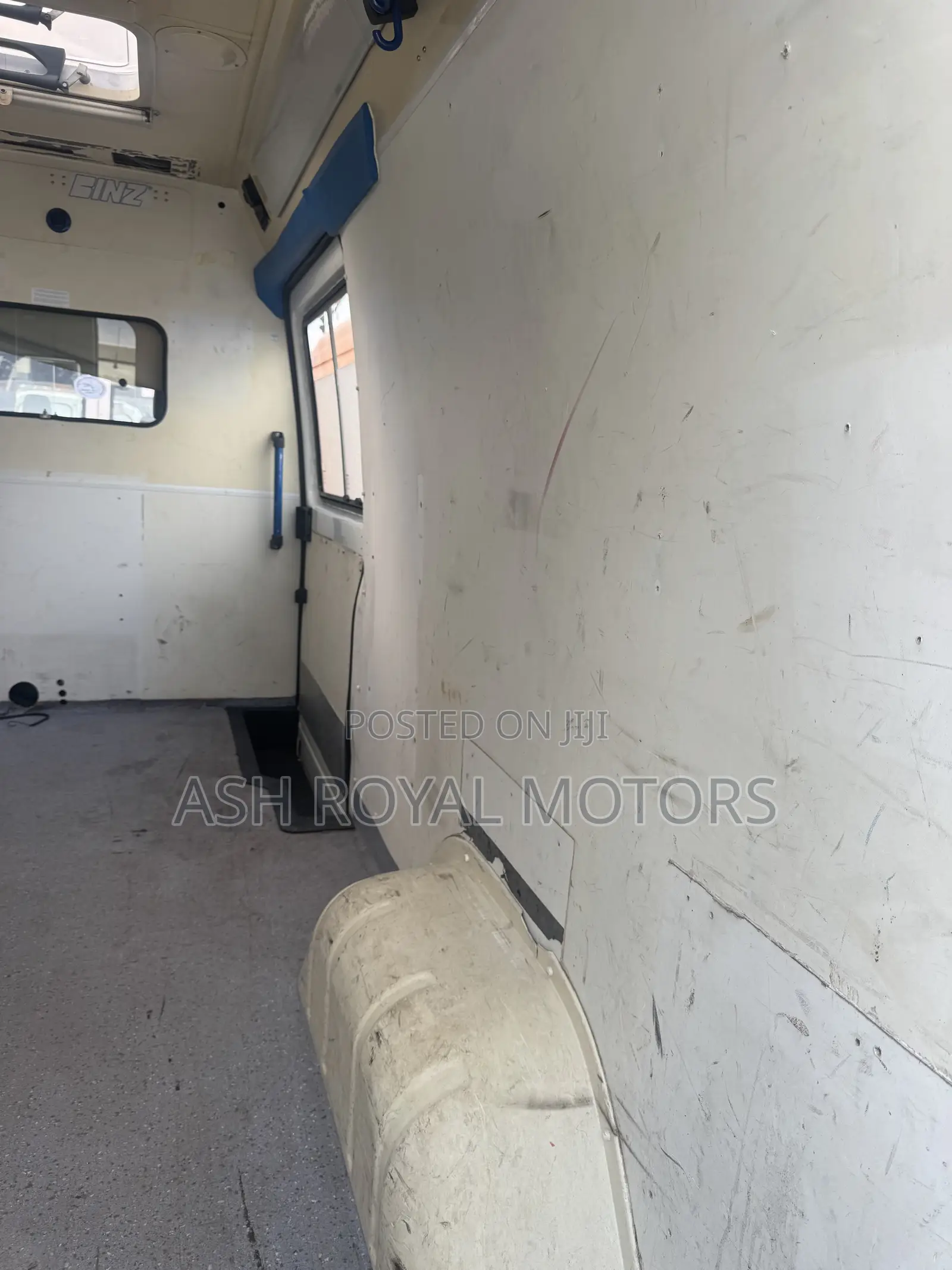 Mercedes-Benz Sprinter 1996 White