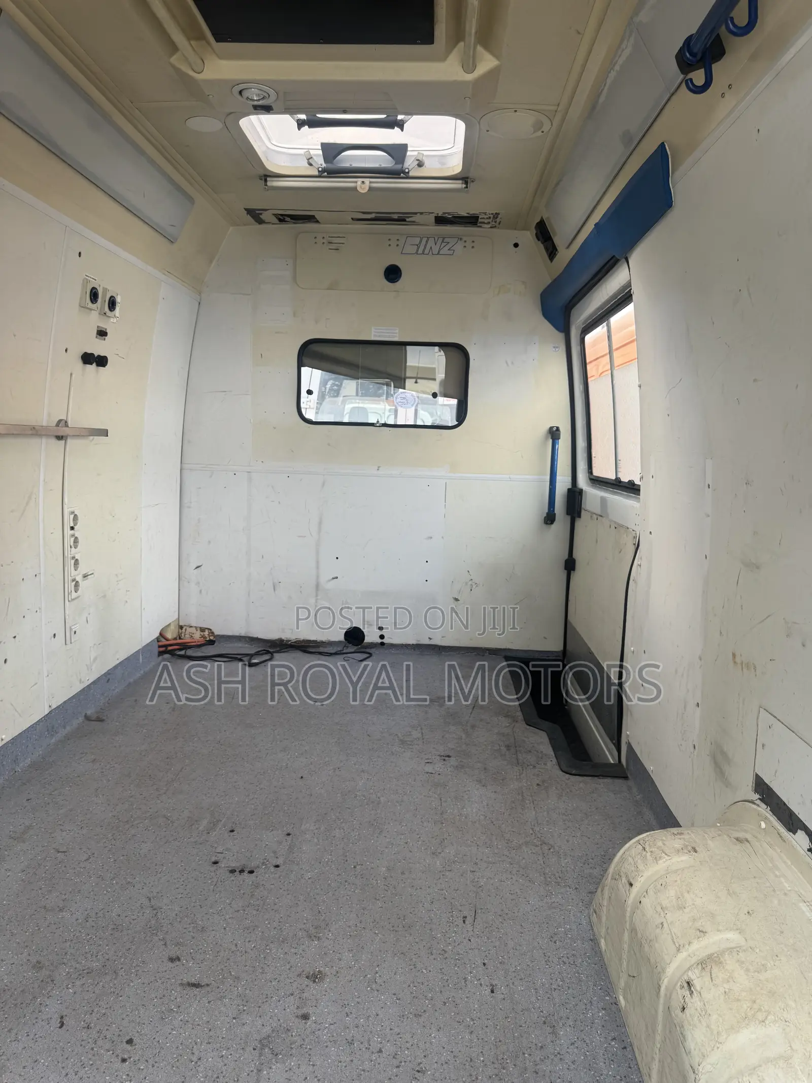 Mercedes-Benz Sprinter 1996 White