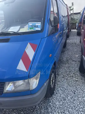 Mercedes-Benz Sprinter 1996 Blue