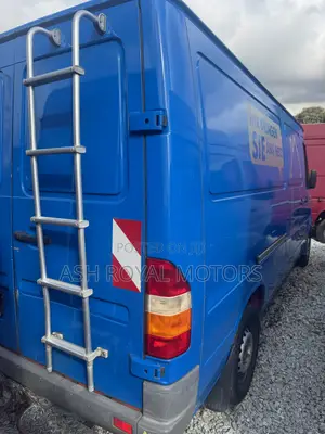 Mercedes-Benz Sprinter 1996 Blue