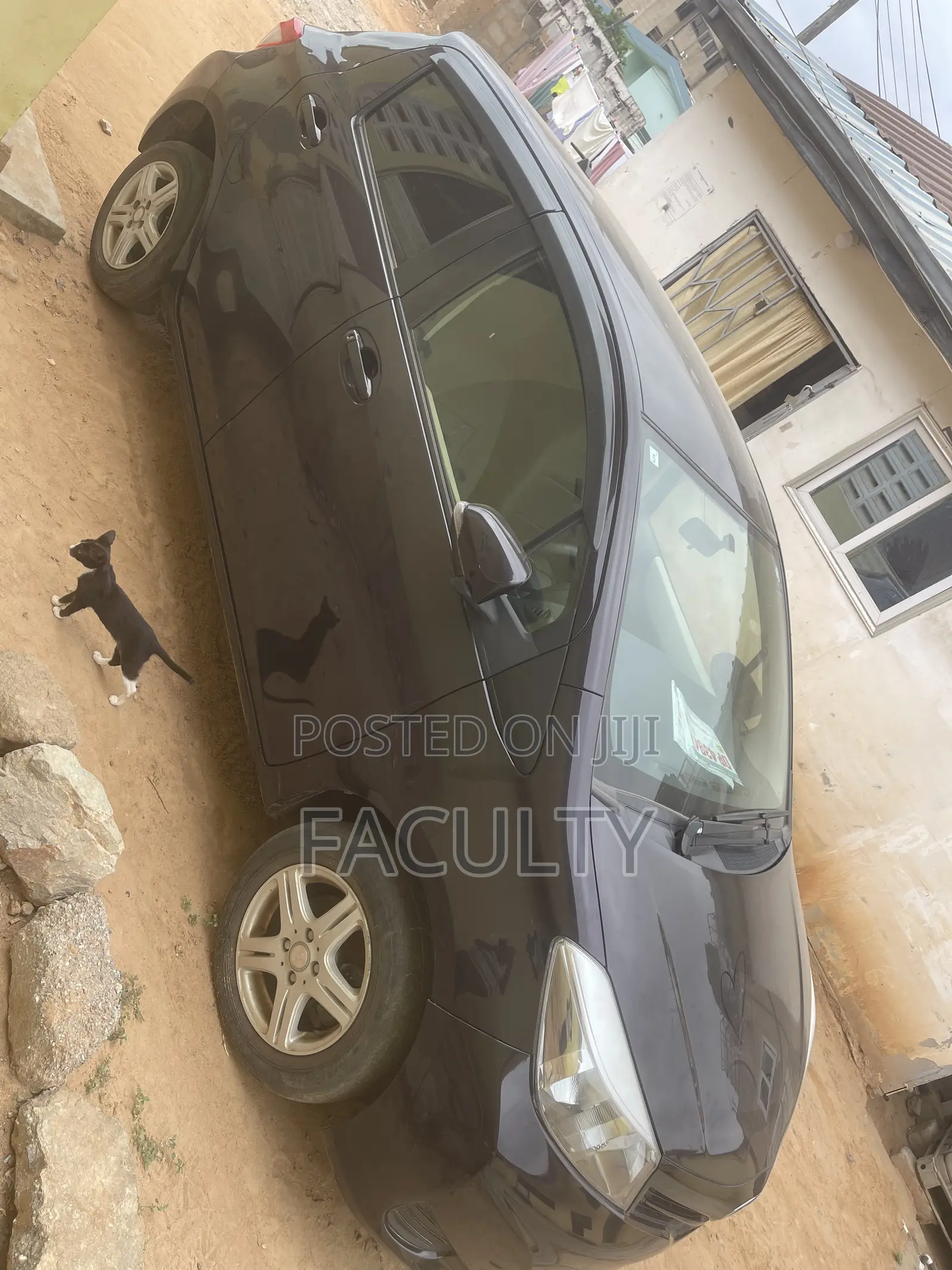 Toyota Vitz 1.3 AWD 5dr 2014 Burgundy