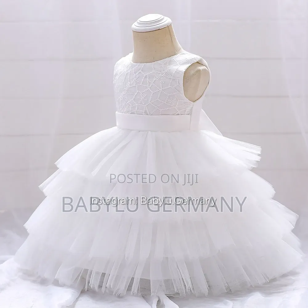Stunning White Dress 3 to 6 Years Old