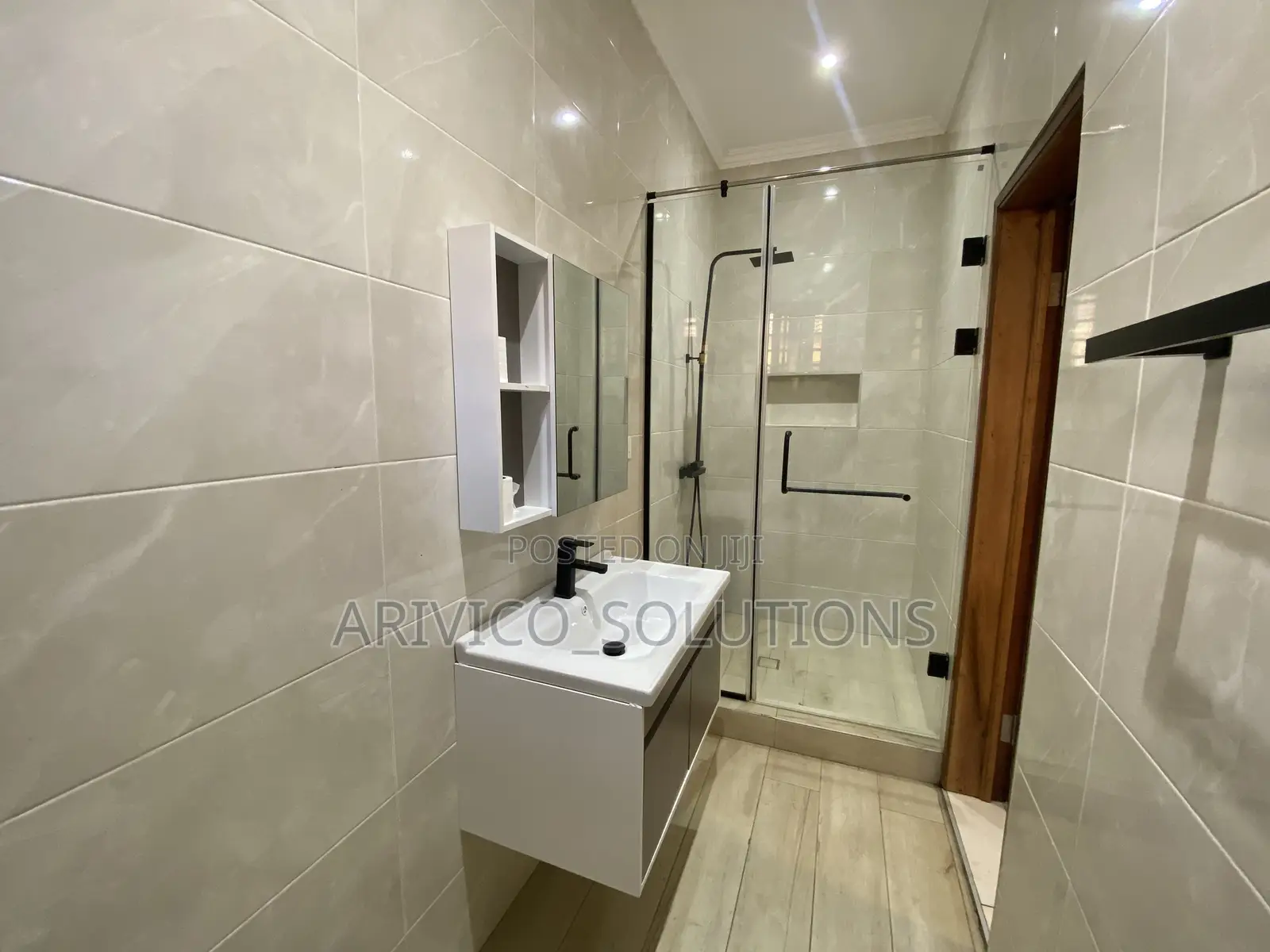4bdrm House in Community 18, Accra Metropolitan for rent