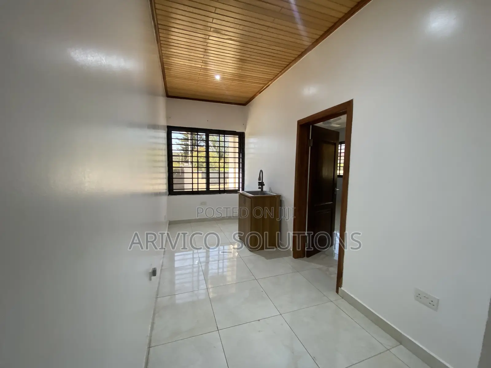 4bdrm House in Community 18, Accra Metropolitan for rent