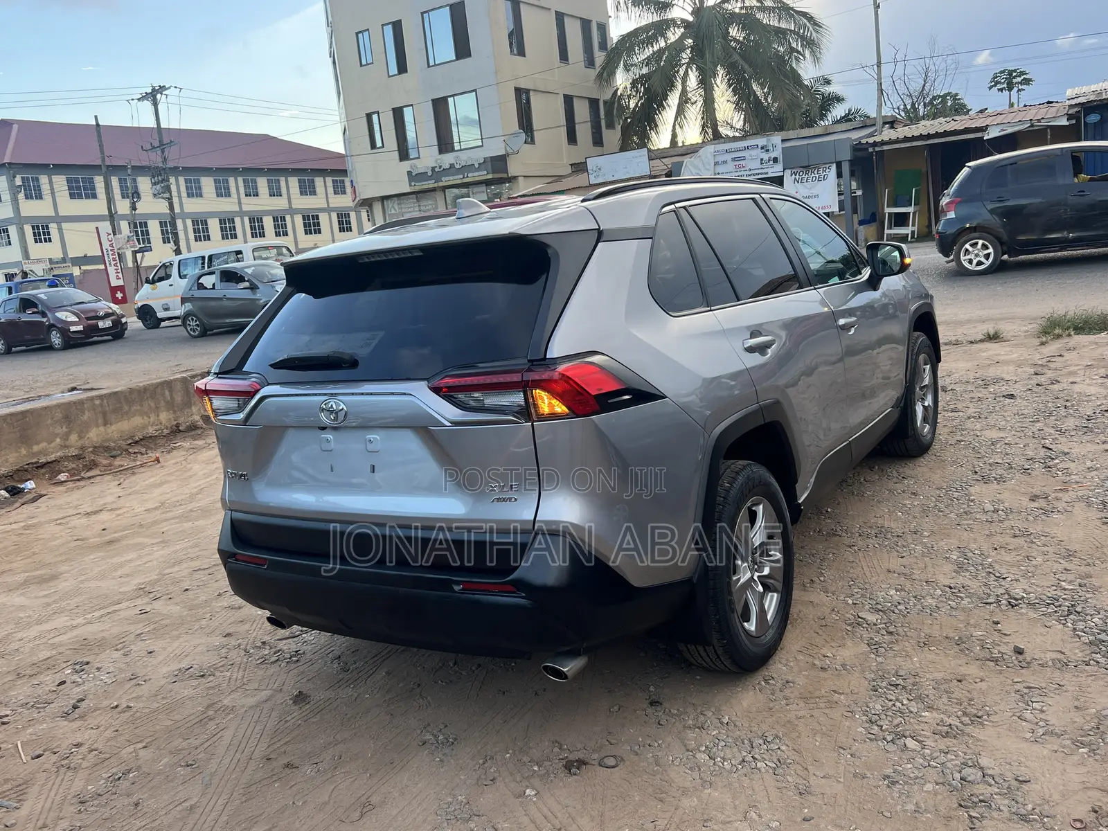 Toyota RAV4 2023 Gray