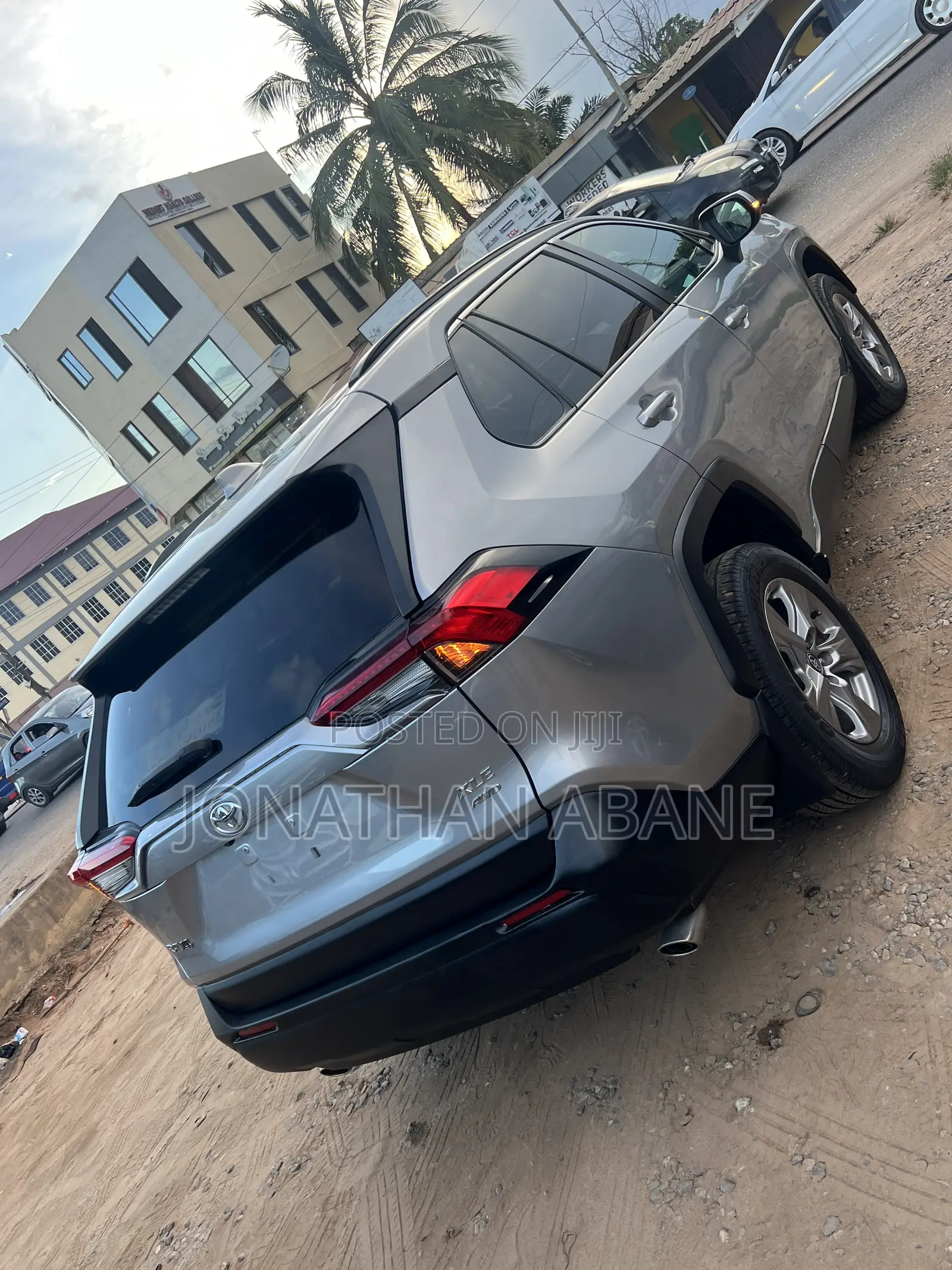 Toyota RAV4 2023 Gray