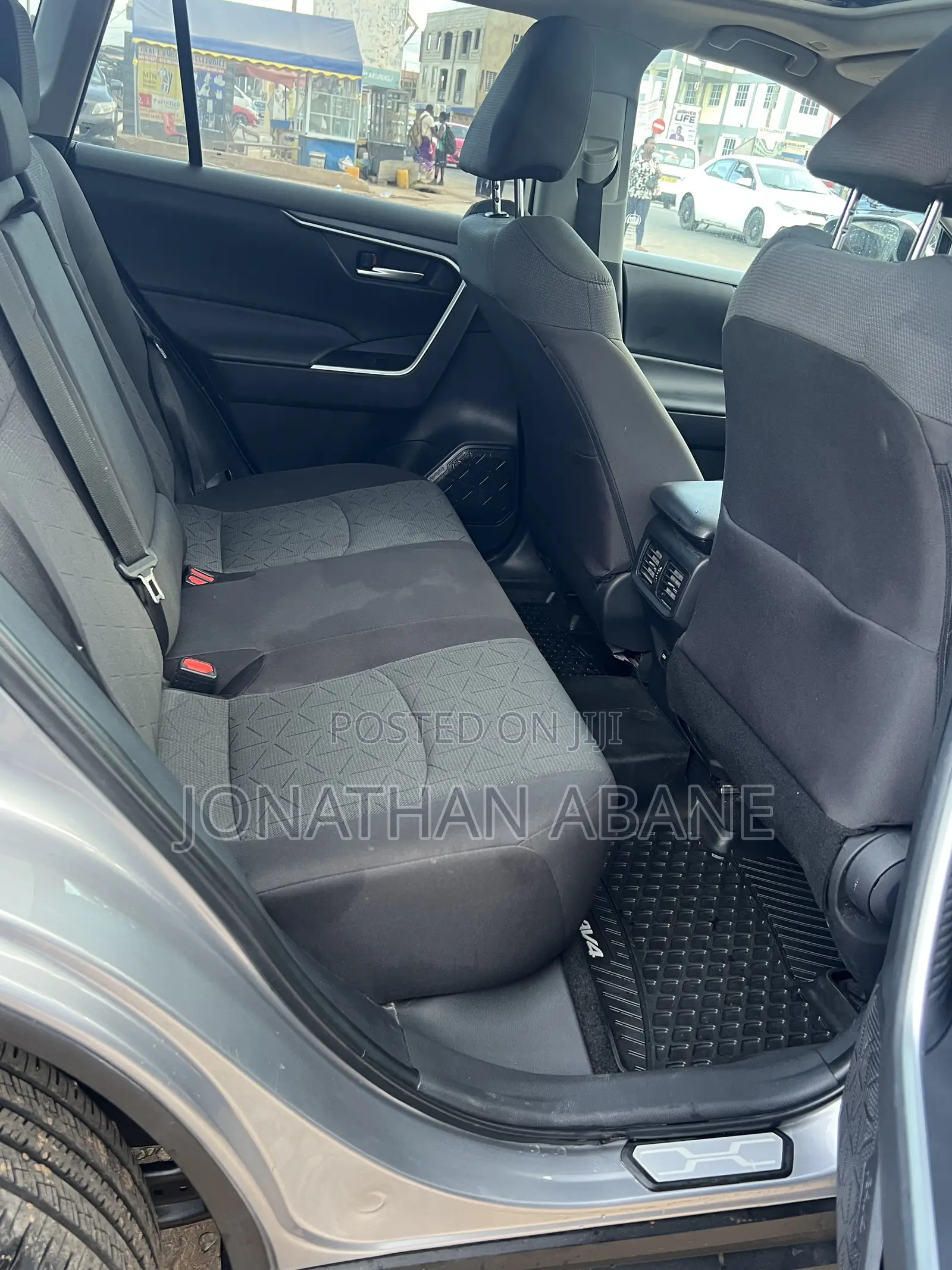 Toyota RAV4 2023 Gray