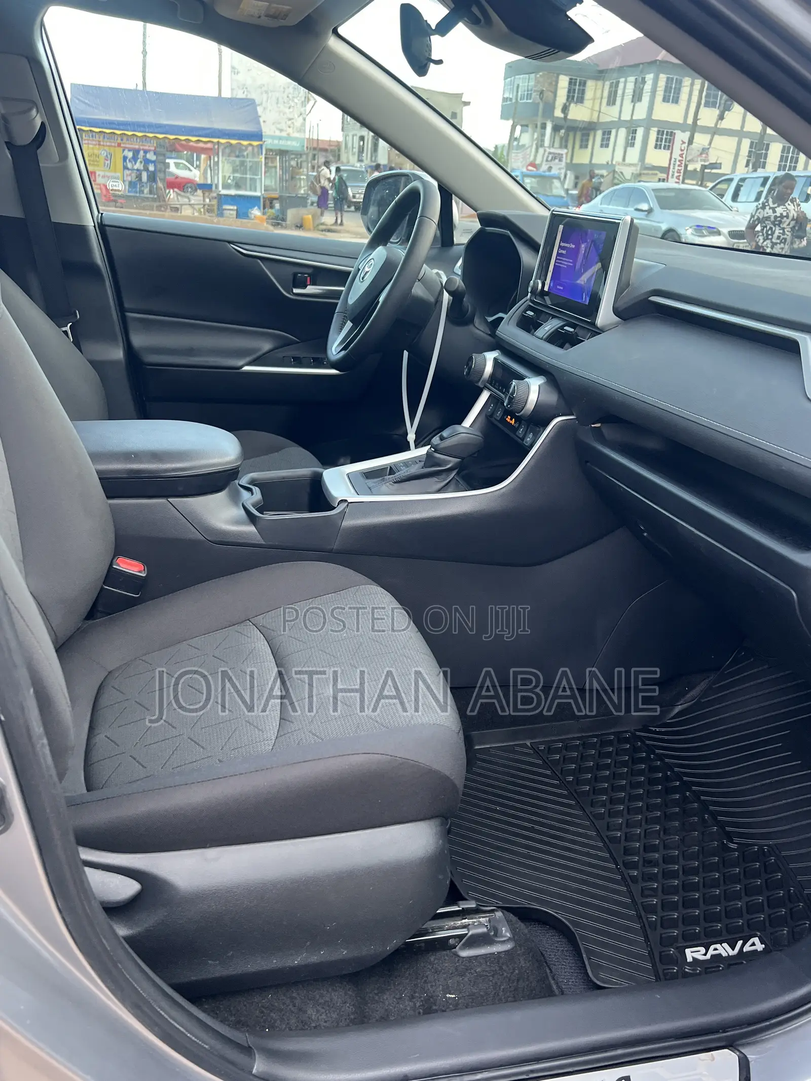 Toyota RAV4 2023 Gray