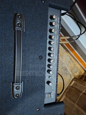 Roland KC-600 Keyboard Combo for Rent