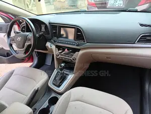 Hyundai Elantra Limited 2018 Red