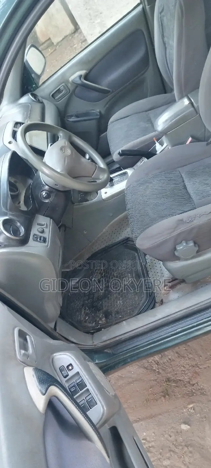 Toyota RAV4 2008 Green