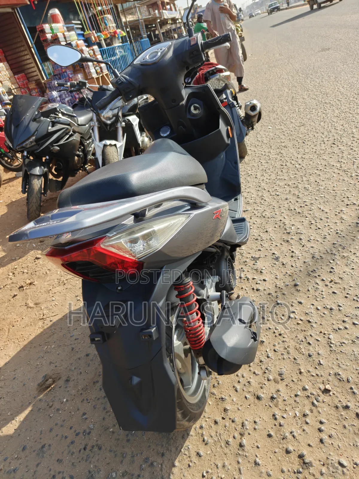 Kymco 2002 Beige