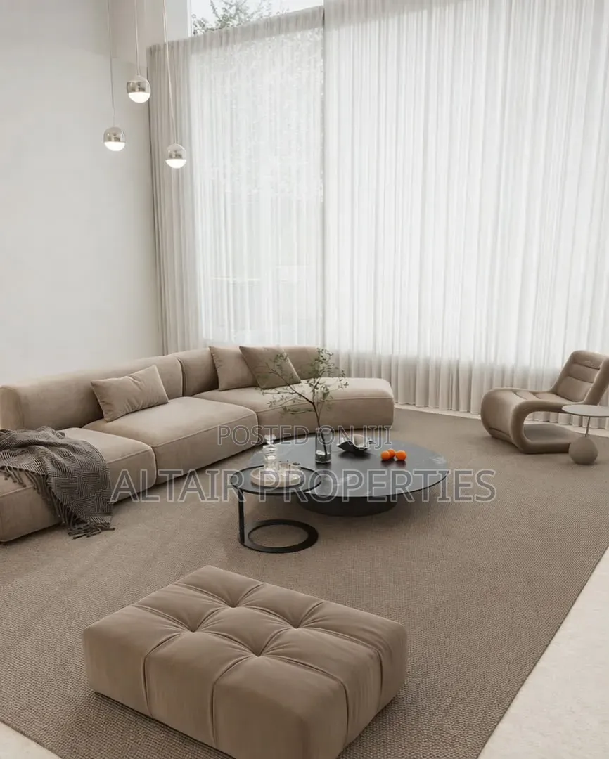 5bdrm House in Accra Metropolitan for sale