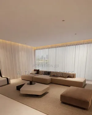5bdrm House in Accra Metropolitan for sale