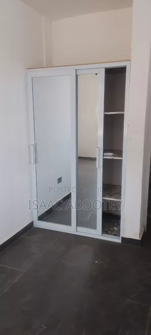 3bdrm Apartment in Lashibi Transforma, Baatsona Total for rent