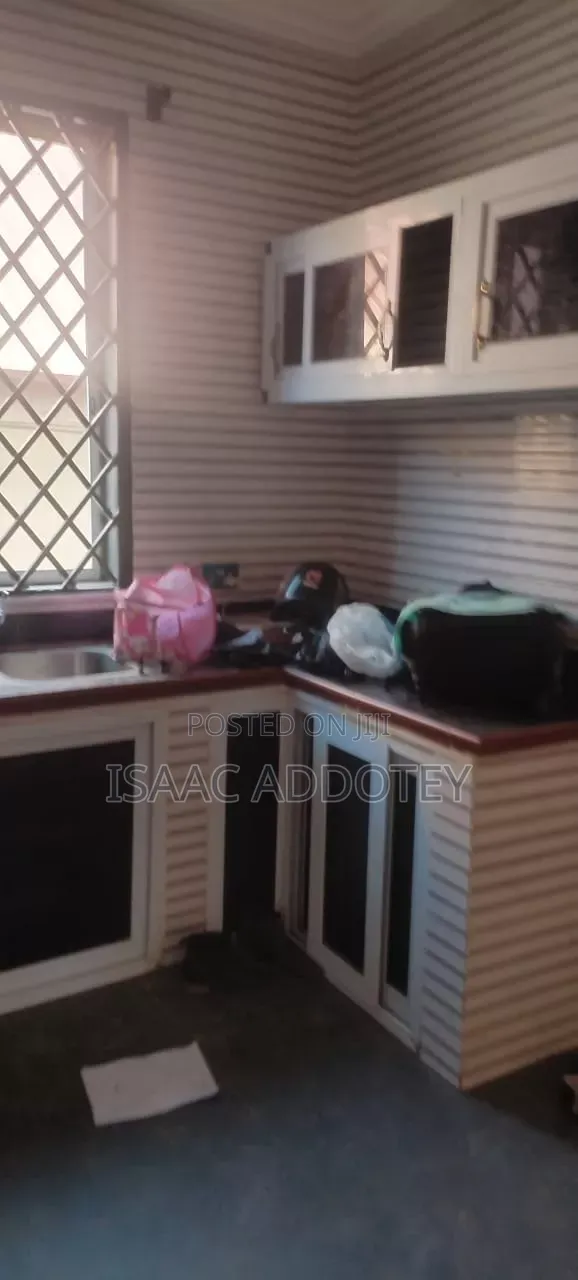 3bdrm Apartment in Lashibi Transforma, Baatsona Total for rent