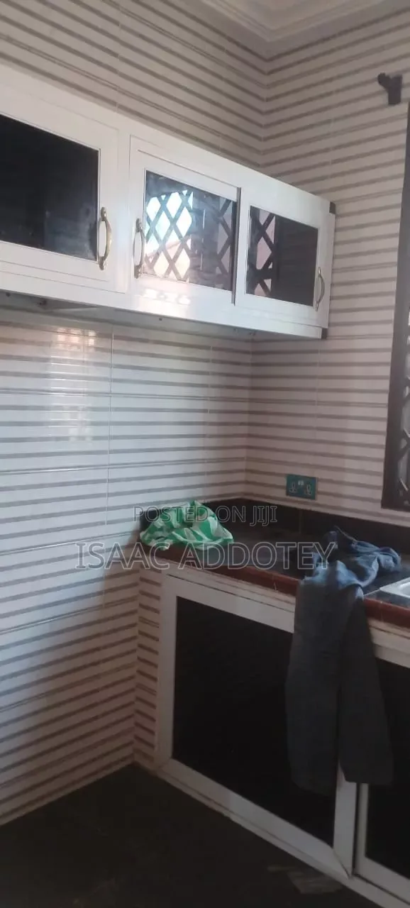 3bdrm Apartment in Lashibi Transforma, Baatsona Total for rent
