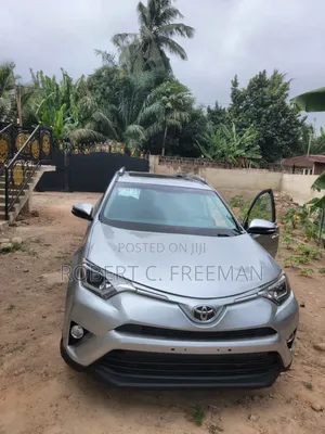 Toyota RAV4 XLE AWD (2.5L 4cyl 6A) 2016 Silver