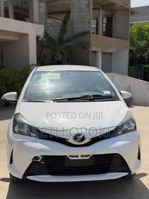 Toyota Vitz 1.3 FWD 5dr 2016 White