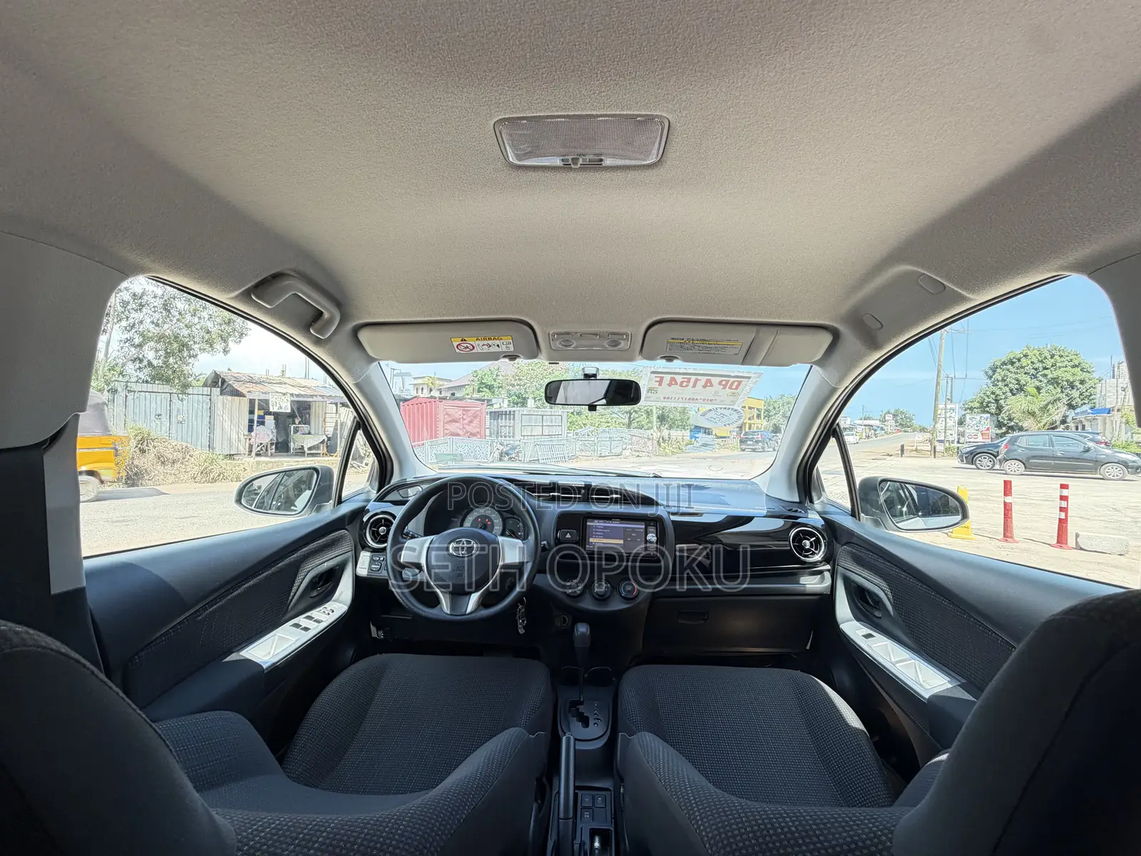 Toyota Vitz 1.3 FWD 5dr 2016 White