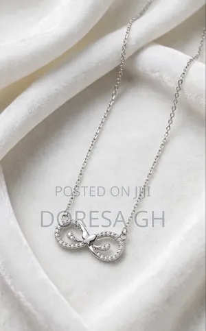 Stainless Steel Ladies Necklace – Elegant Jewelry for Women in Ghana