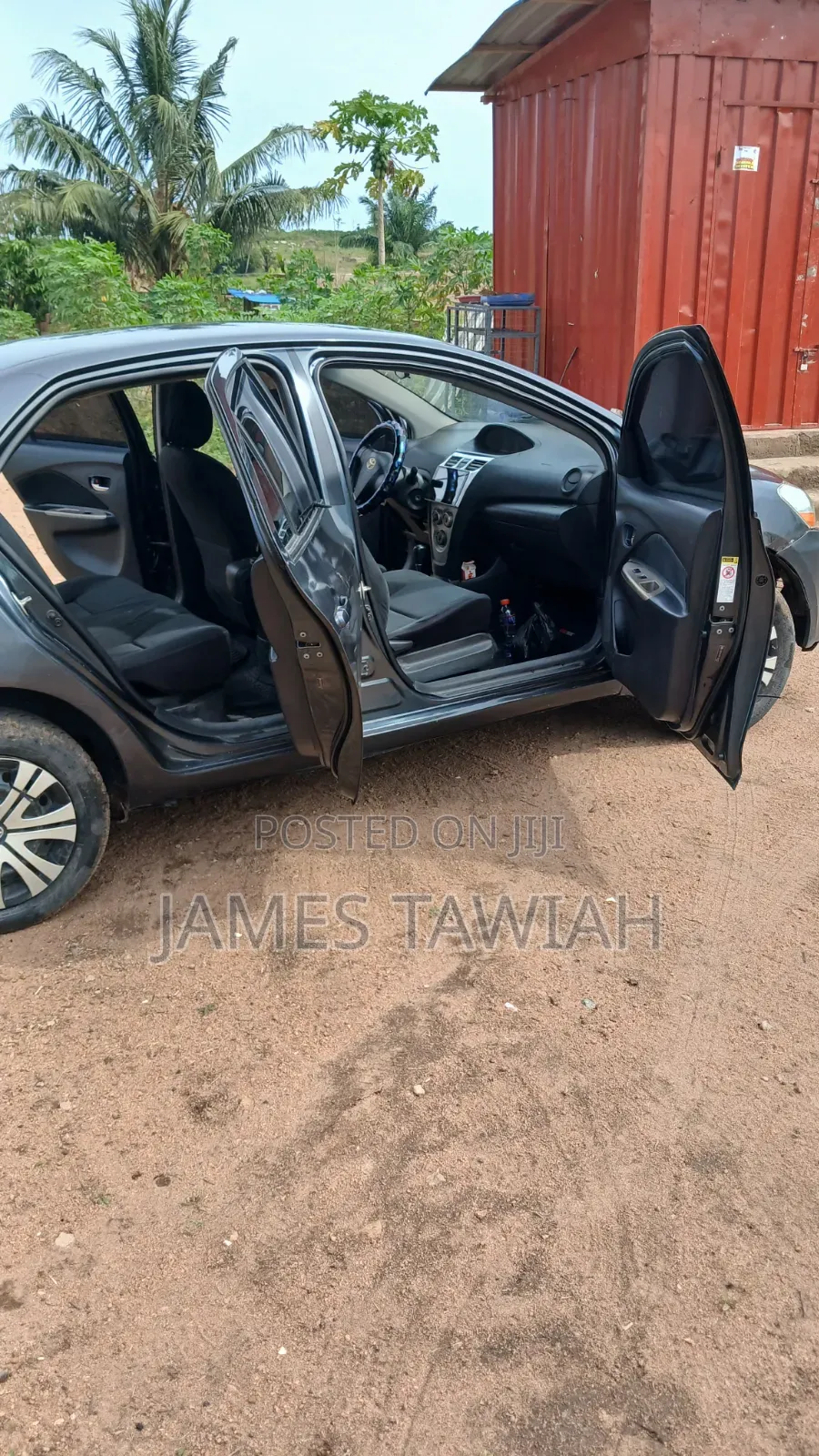 Toyota Yaris 2010 Gray