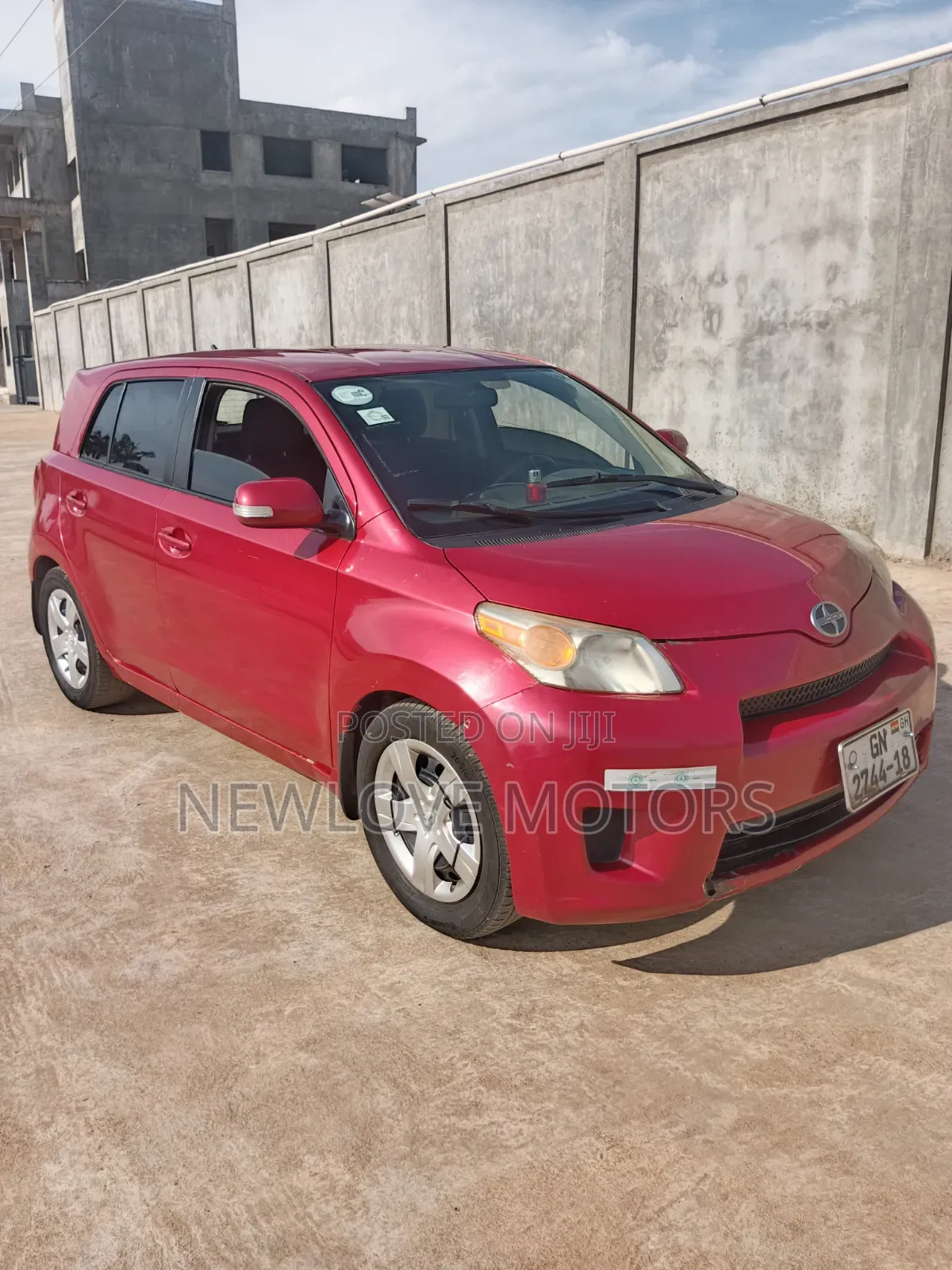 Scion xD Base 2013 Brown