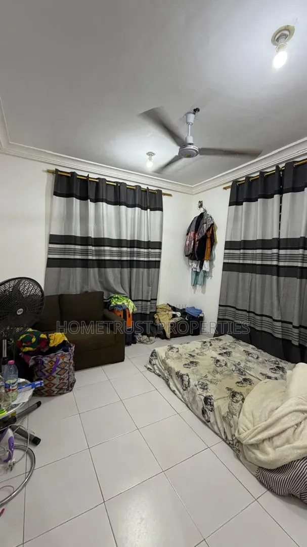 6bdrm Duplex in Adjen Kotoku, Amasaman for sale