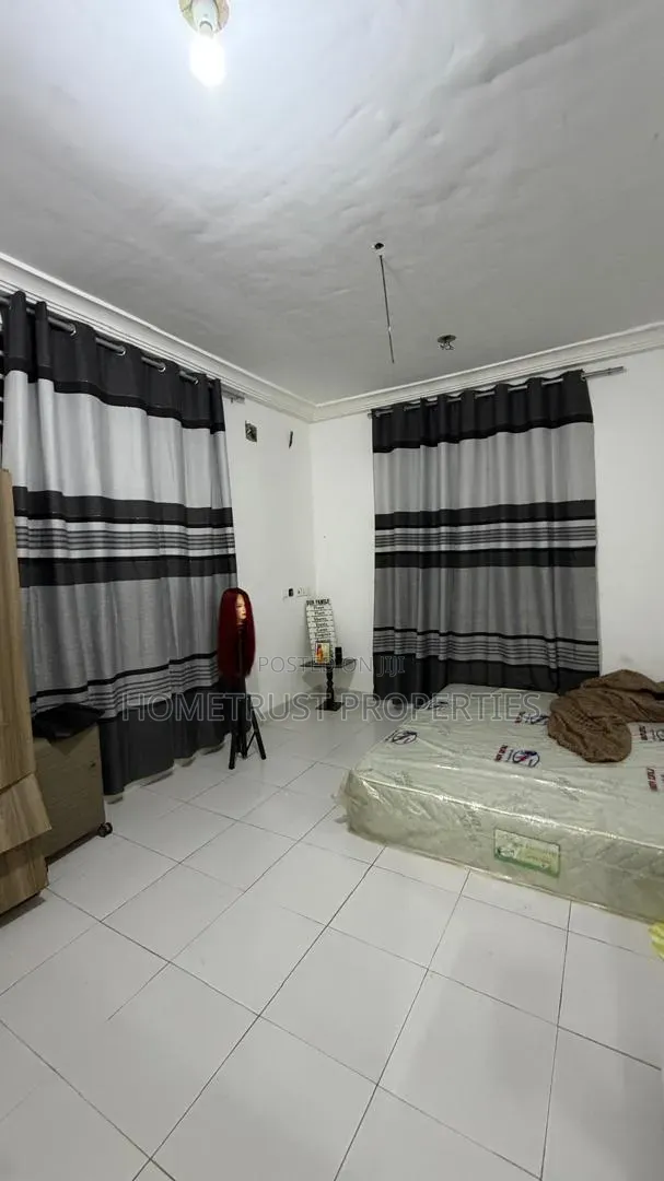 6bdrm Duplex in Adjen Kotoku, Amasaman for sale