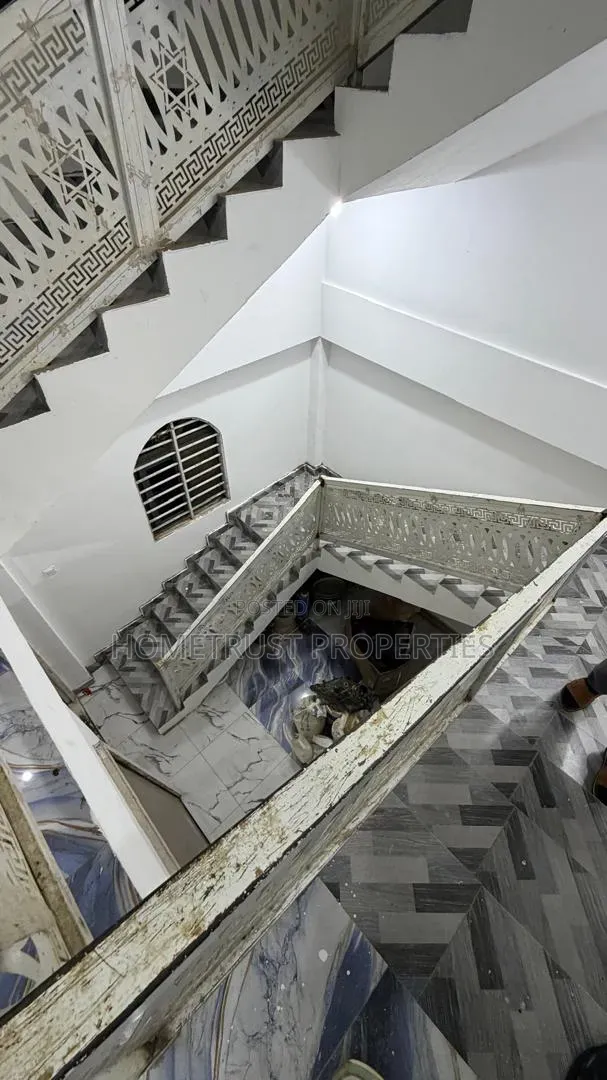 6bdrm Duplex in Adjen Kotoku, Amasaman for sale