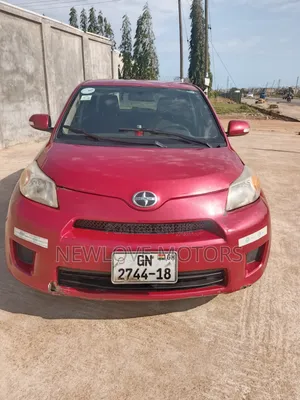 Scion xD Base 2013 Brown