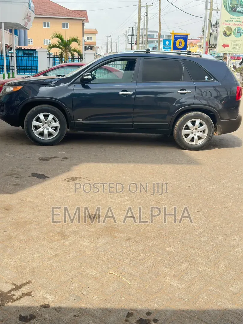 Kia Sorento 2011 Black