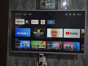 Philips Ambilight Technology, 43-Inches Screen.