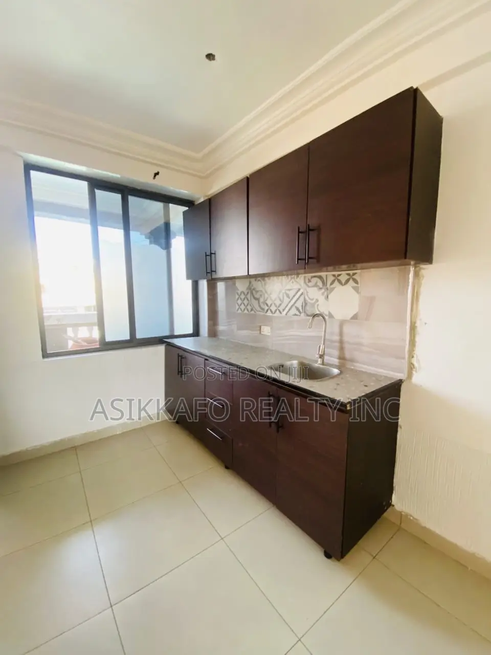 1bdrm Apartment in Community 18, Spintex for rent