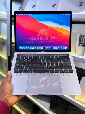 Laptop Apple MacBook Pro 2016 16GB Intel Core i7 SSD 512GB