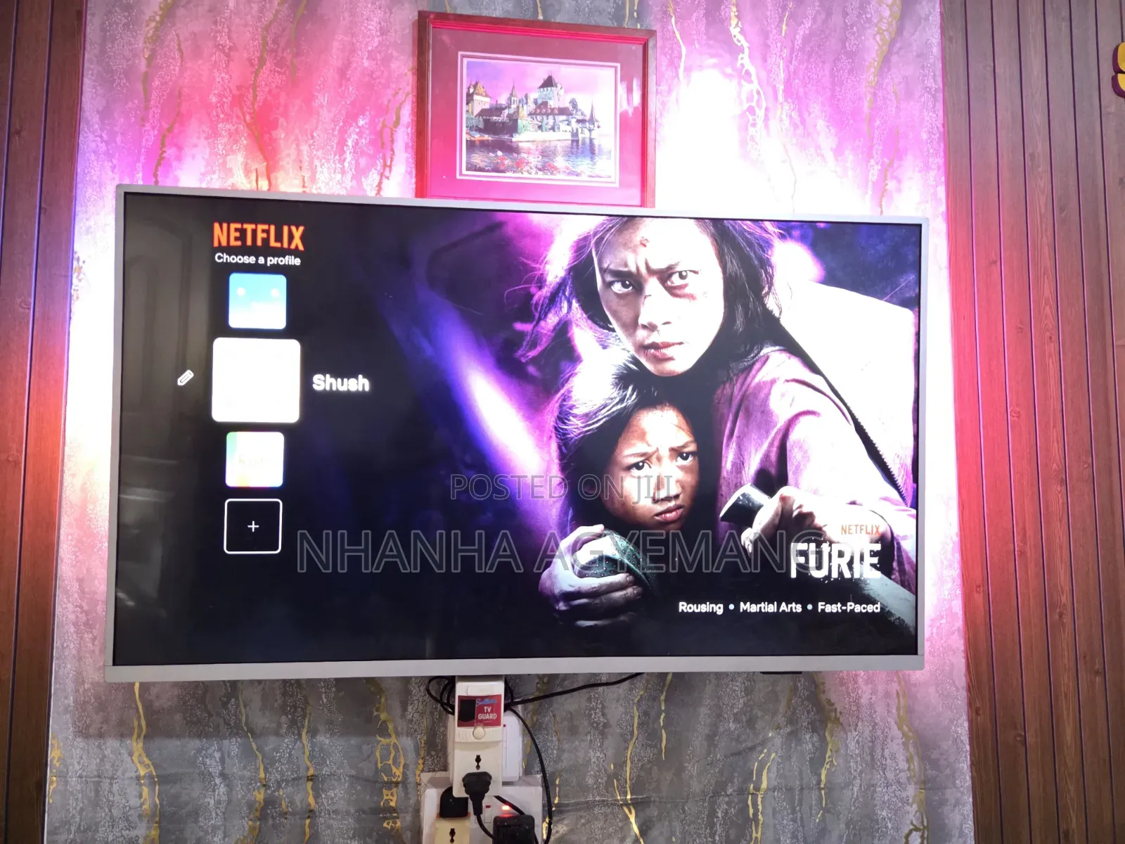 Philips Ambilight Technology, 43-Inches Screen.