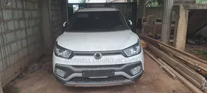 Car ( TIVOLI)