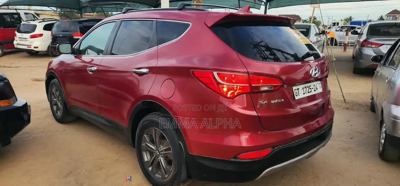 Hyundai Santa Fe 2013 Red