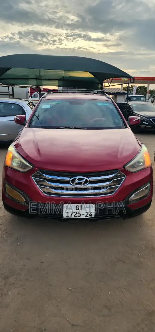 Hyundai Santa Fe 2013 Red
