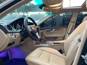 Mercedes-Benz C250 2013 Black