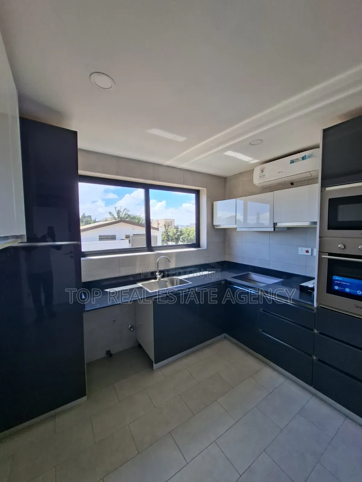 2bdrm Apartment in East Legon,,, A&C Mall Area for rent