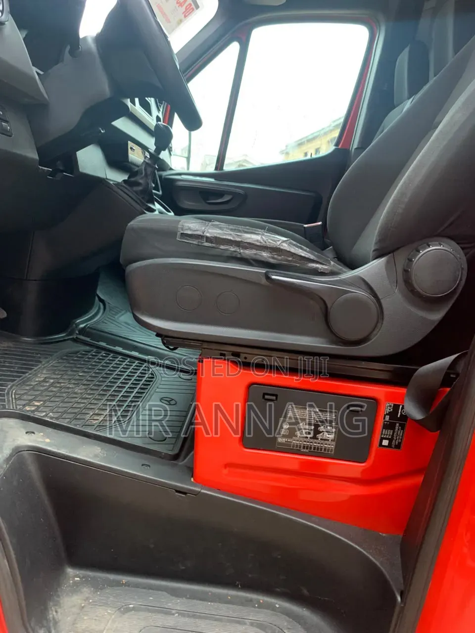 Mercedes-Benz eSprinter 2500 170" WB Cargo Van w/High Roof 2024 Red