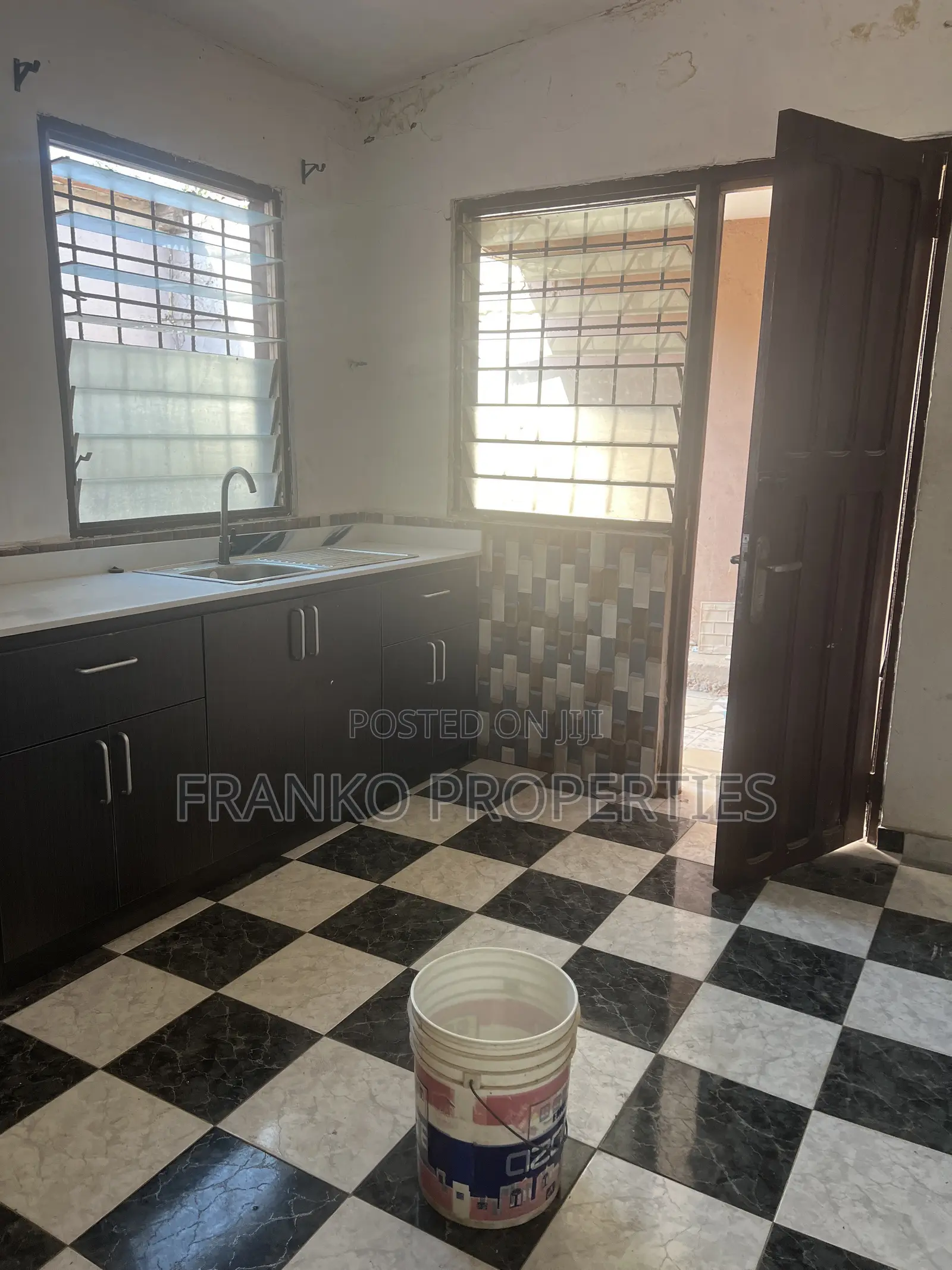 2bdrm House in Franko Properties, Lake Side Estate for rent