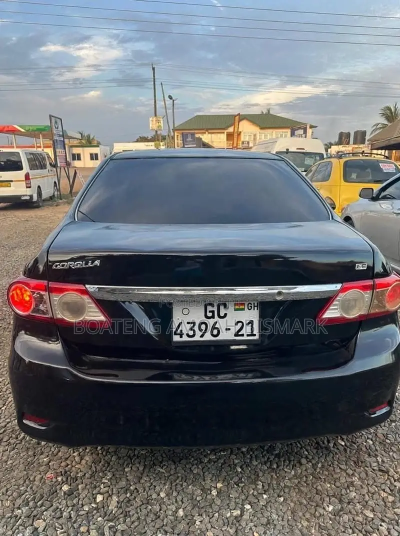Toyota Corolla 2012 Black